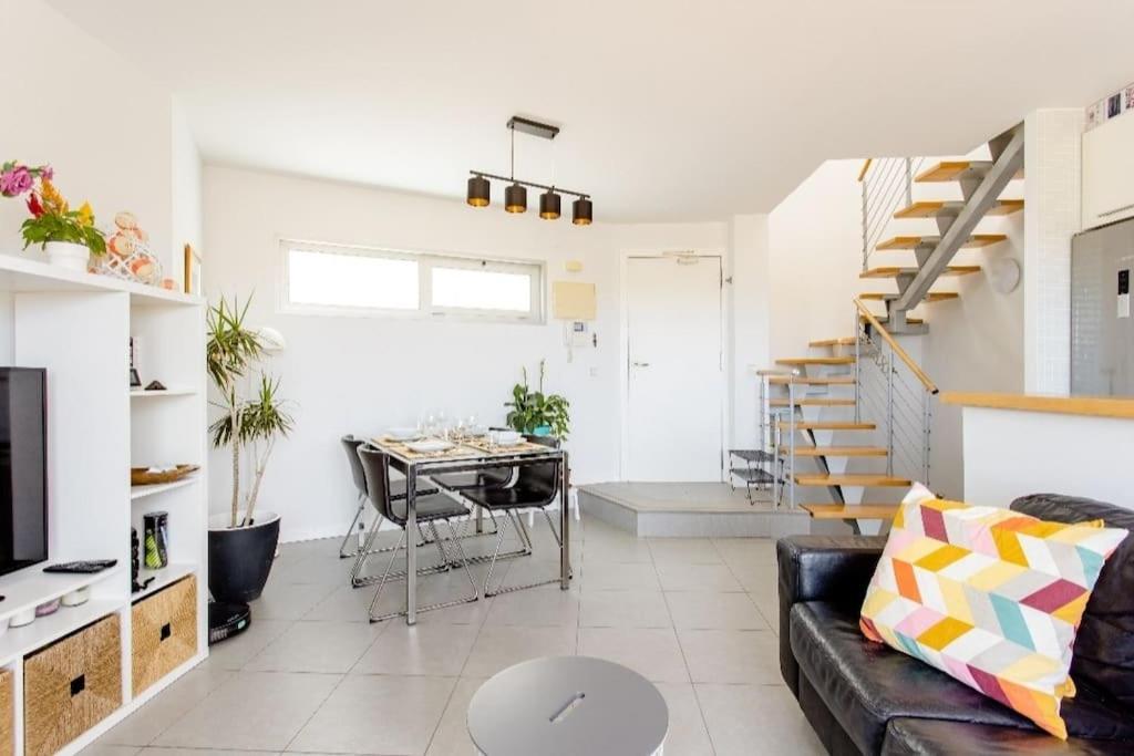 El Medano Beachfront Triplex Penthouse With Pool, Rooftop, Sea View 외부 사진