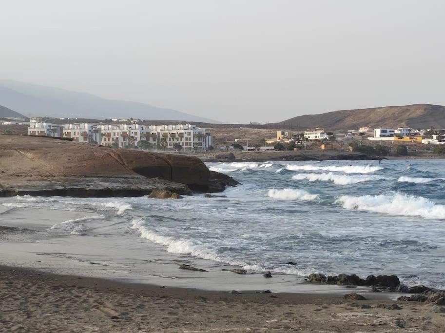El Medano Beachfront Triplex Penthouse With Pool, Rooftop, Sea View 외부 사진