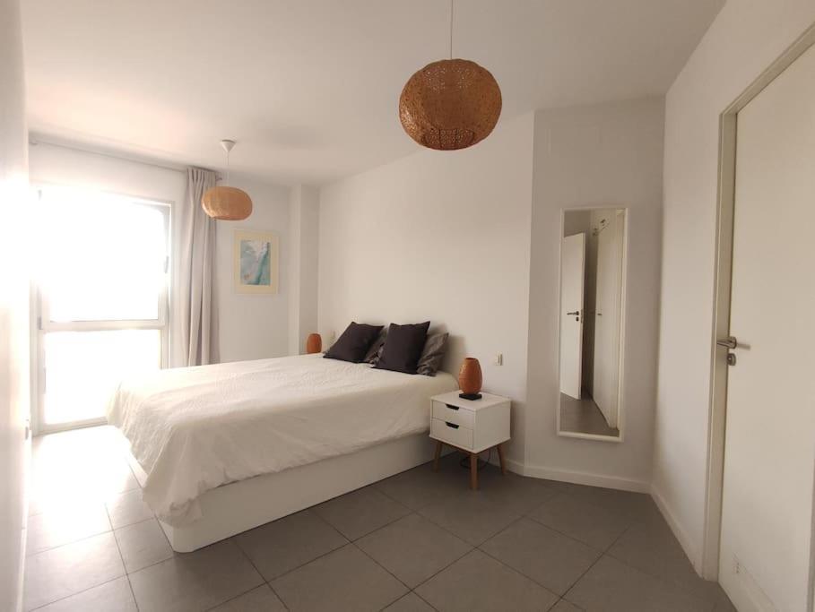 El Medano Beachfront Triplex Penthouse With Pool, Rooftop, Sea View 외부 사진