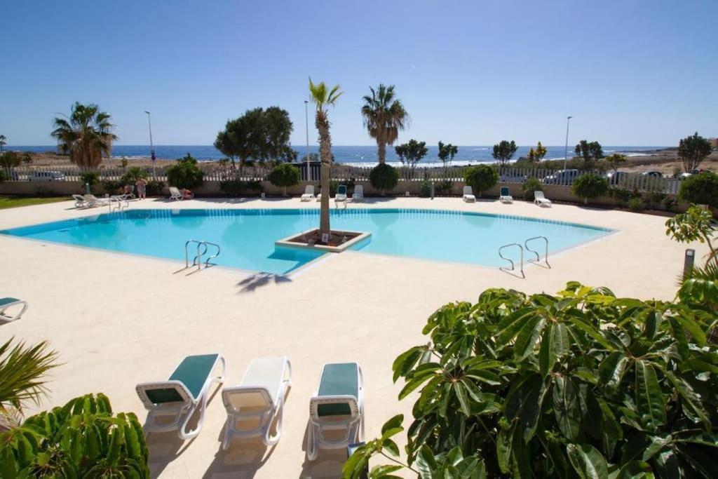 El Medano Beachfront Triplex Penthouse With Pool, Rooftop, Sea View 외부 사진